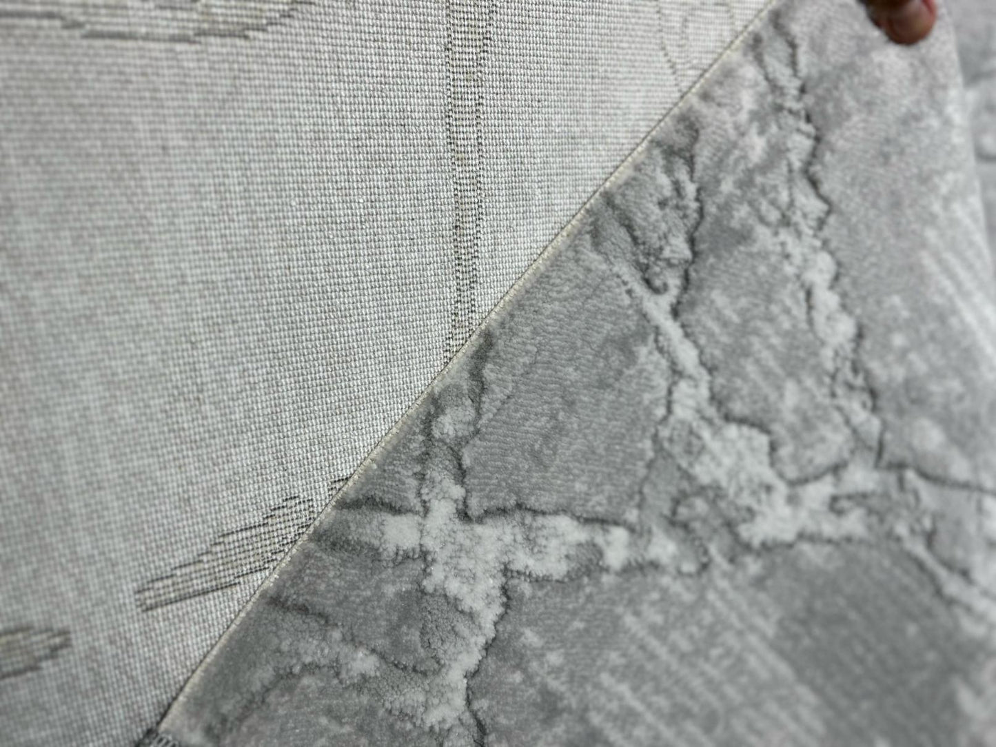 Covor cu design modern PIERRE PARIS, Gri