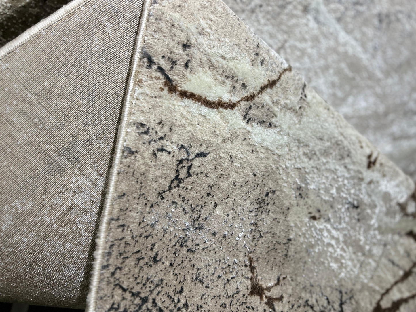 Covor cu design modern TOKYO, Bej/Maro
