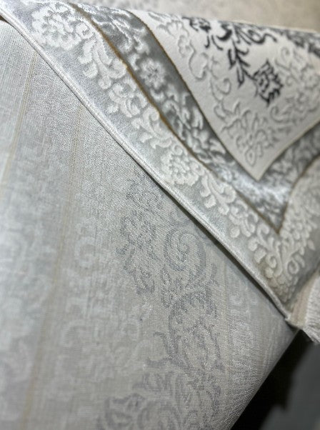 Covor cu design clasic KADIFE, Alb/Gri